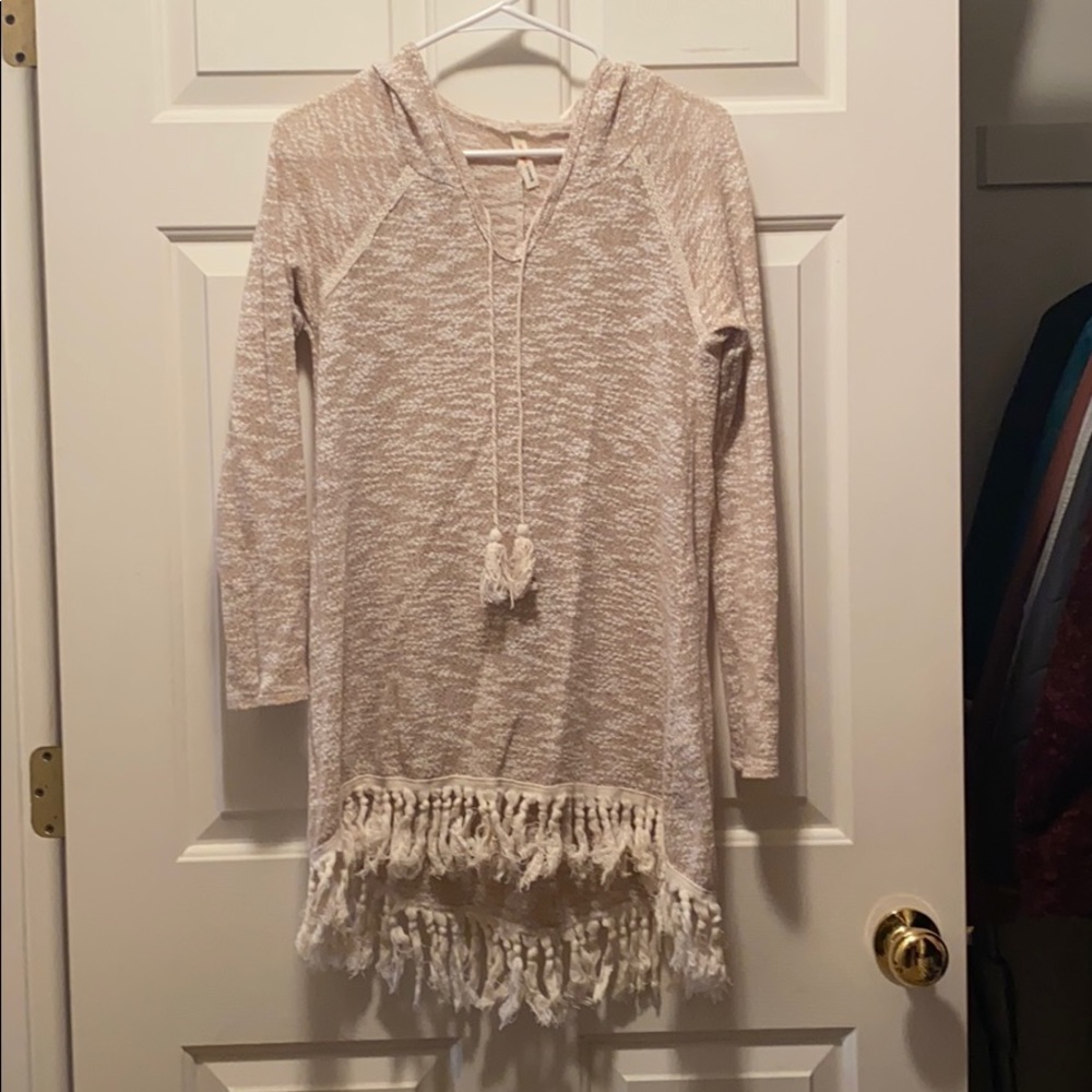 Lightweight bohemian sweater